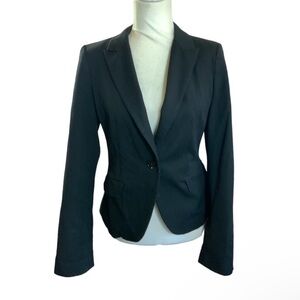 Express Women’s Quiet luxury, structured, tailored solid black stretchy blazer 6